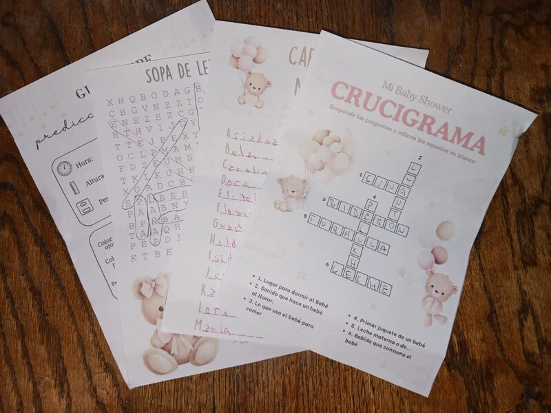 Panfletos impresos con los juegos de un baby shower